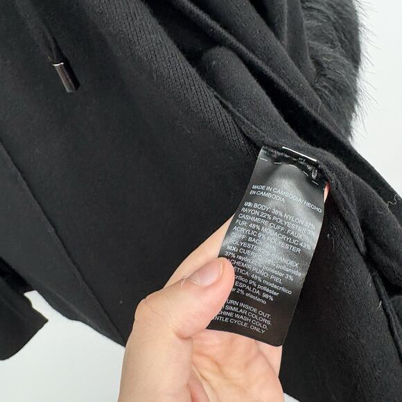 Chicos Sweater 1 Medium Faux Fur Quiet Luxury Soft Capsule Minimalist Hooded - Picture 7 of 8